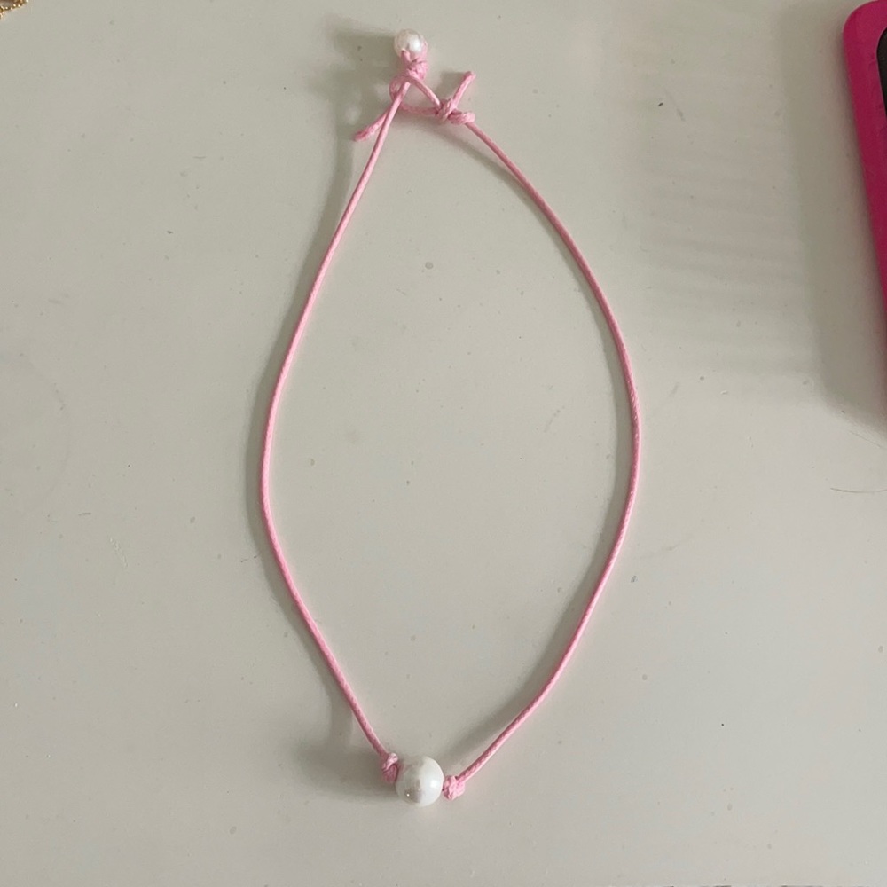 Pearly choker necklace